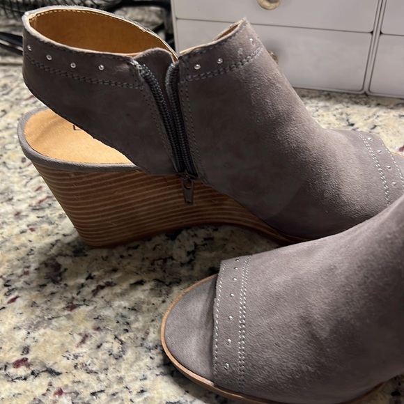 Lucky Brand Gray Wedges - Picture 5 of 5